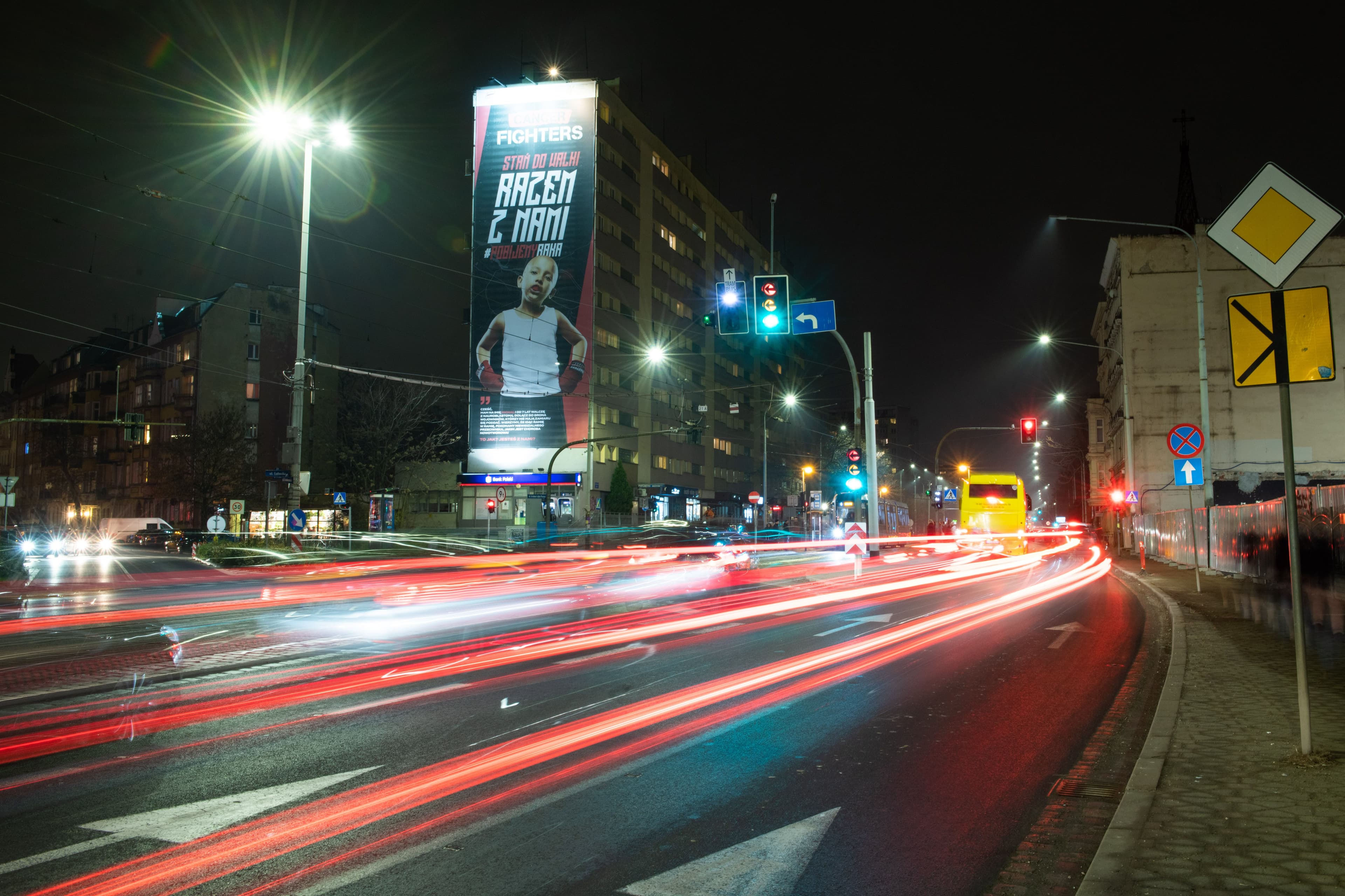  Reklama wielkoformatowa, Wrocław Grabiszyńska (noc)