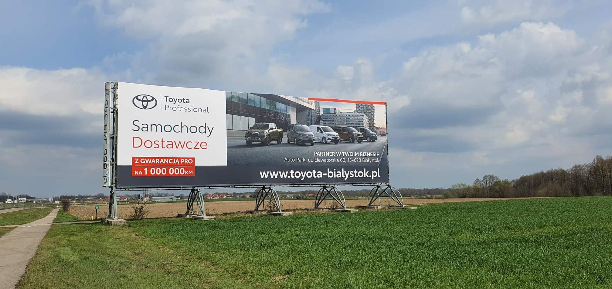 Ile kosztuje reklama przy autostradzie?