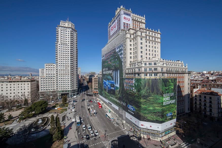 Największe i najlepsze &#8211; reklamy outdoorowe z rekordem Guinnessa