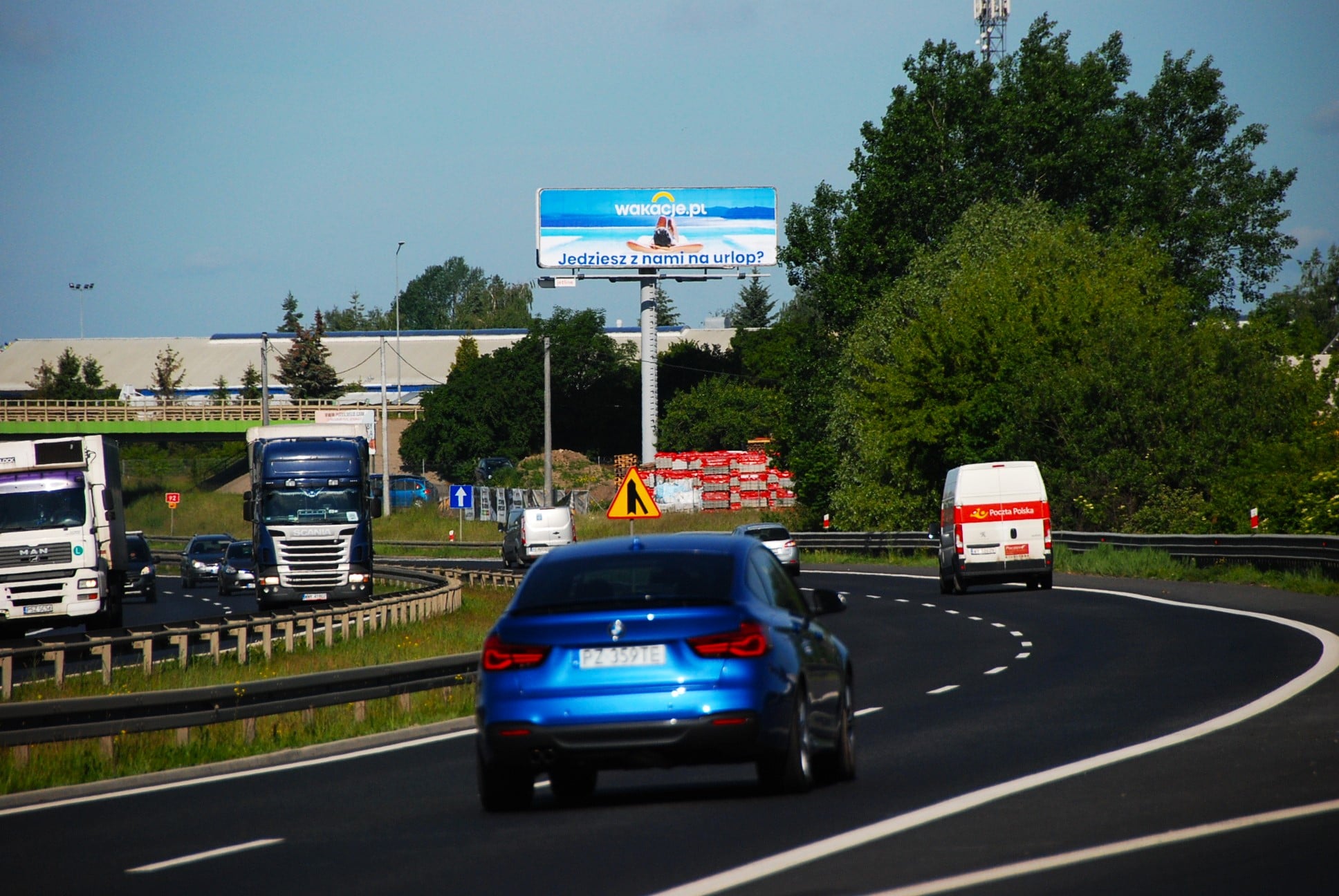 Jakie firmy reklamują się wiosną w outdoorze?