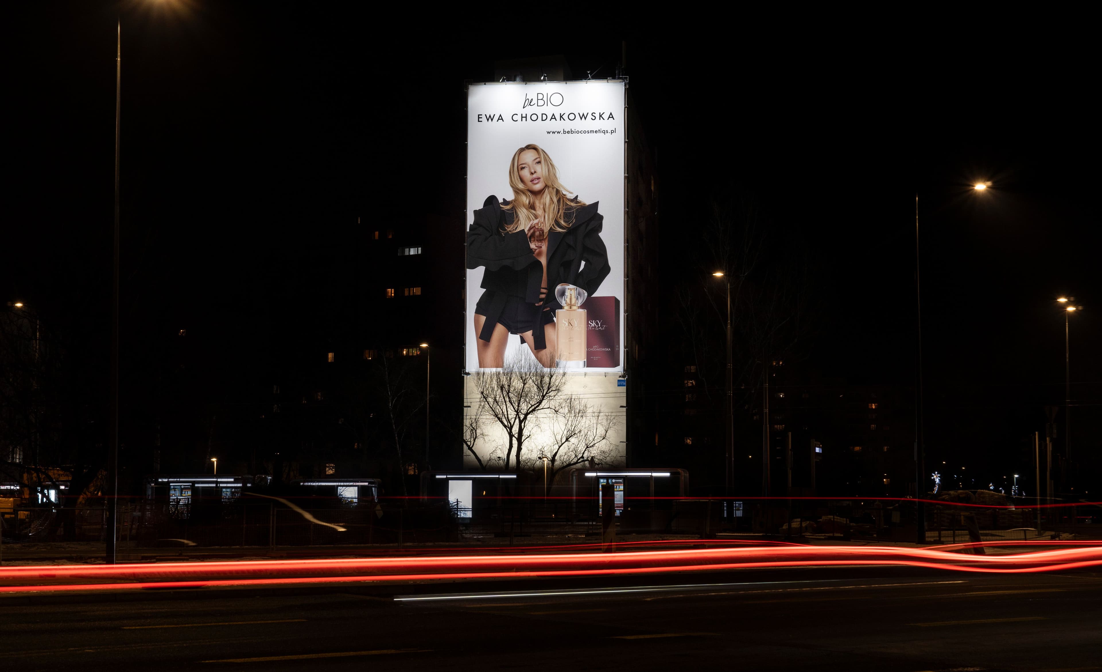 Reklama wielkoformatowa, Warszawa Sobieskiego - Wilanowska (noc) Reklama wielkoformatowa, Warszawa Sobieskiego - Wilanowska (noc)