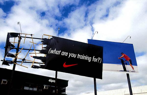 nike-broken-billboard-small-43866